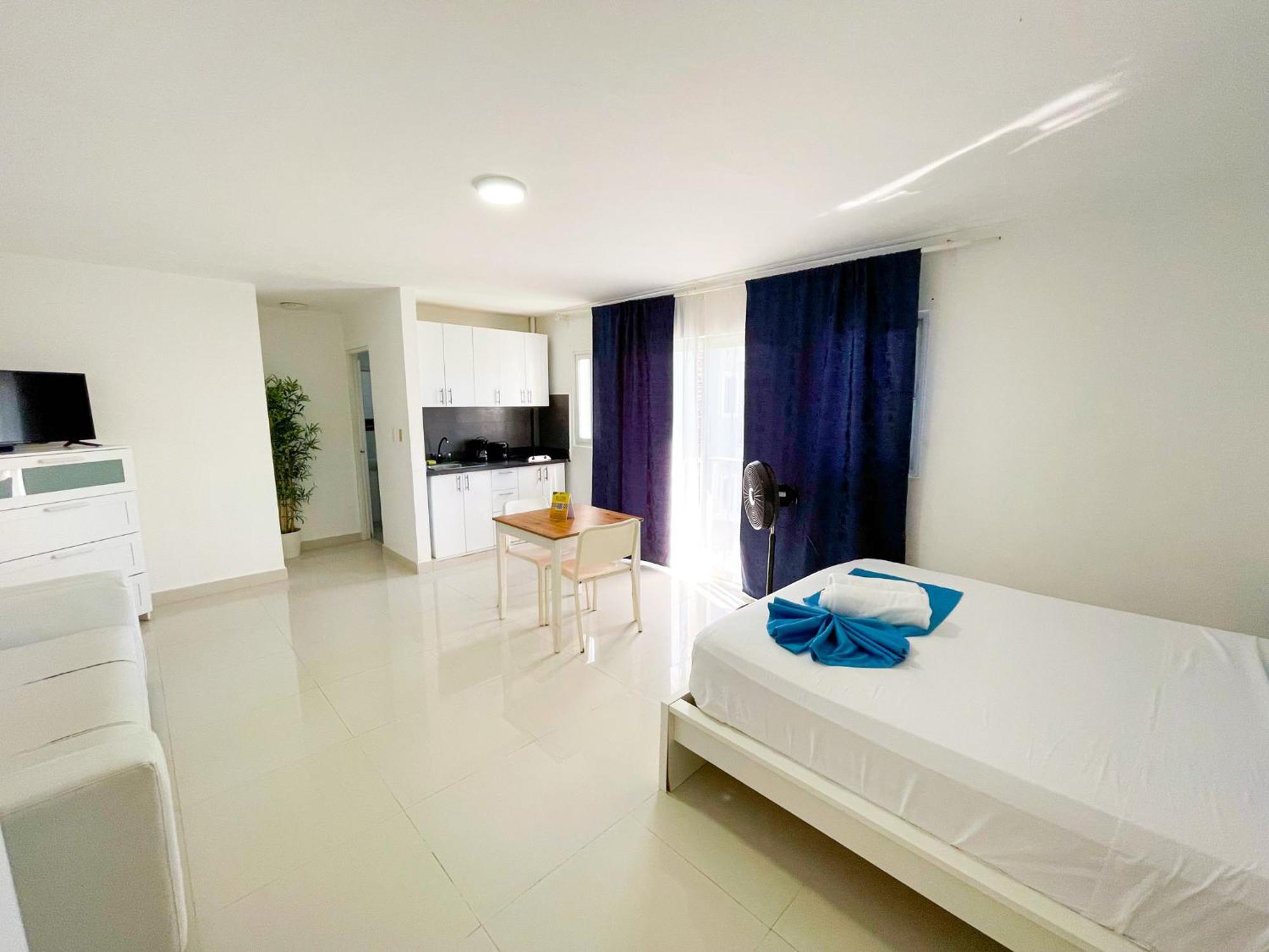 Tropical Adventures Sol Caribe Studios Suites Bavaro Beach & Pool Punta Cana Esterno foto